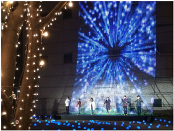 LED의 반짝임 속에서 울려퍼지는 하모니 대학생 아카펠라 콘서트