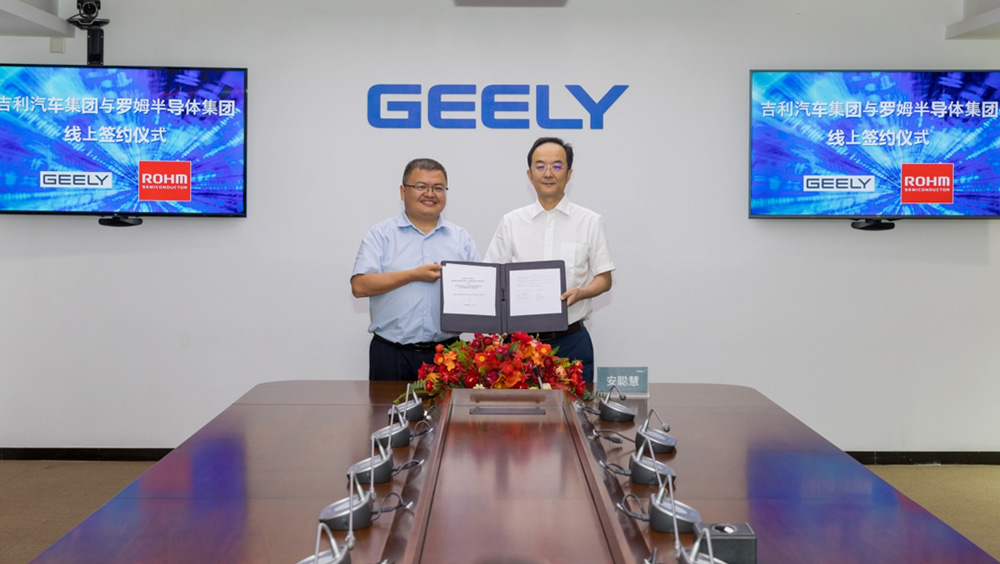 Geely Automobile Group 회장 AN Conghui (우)